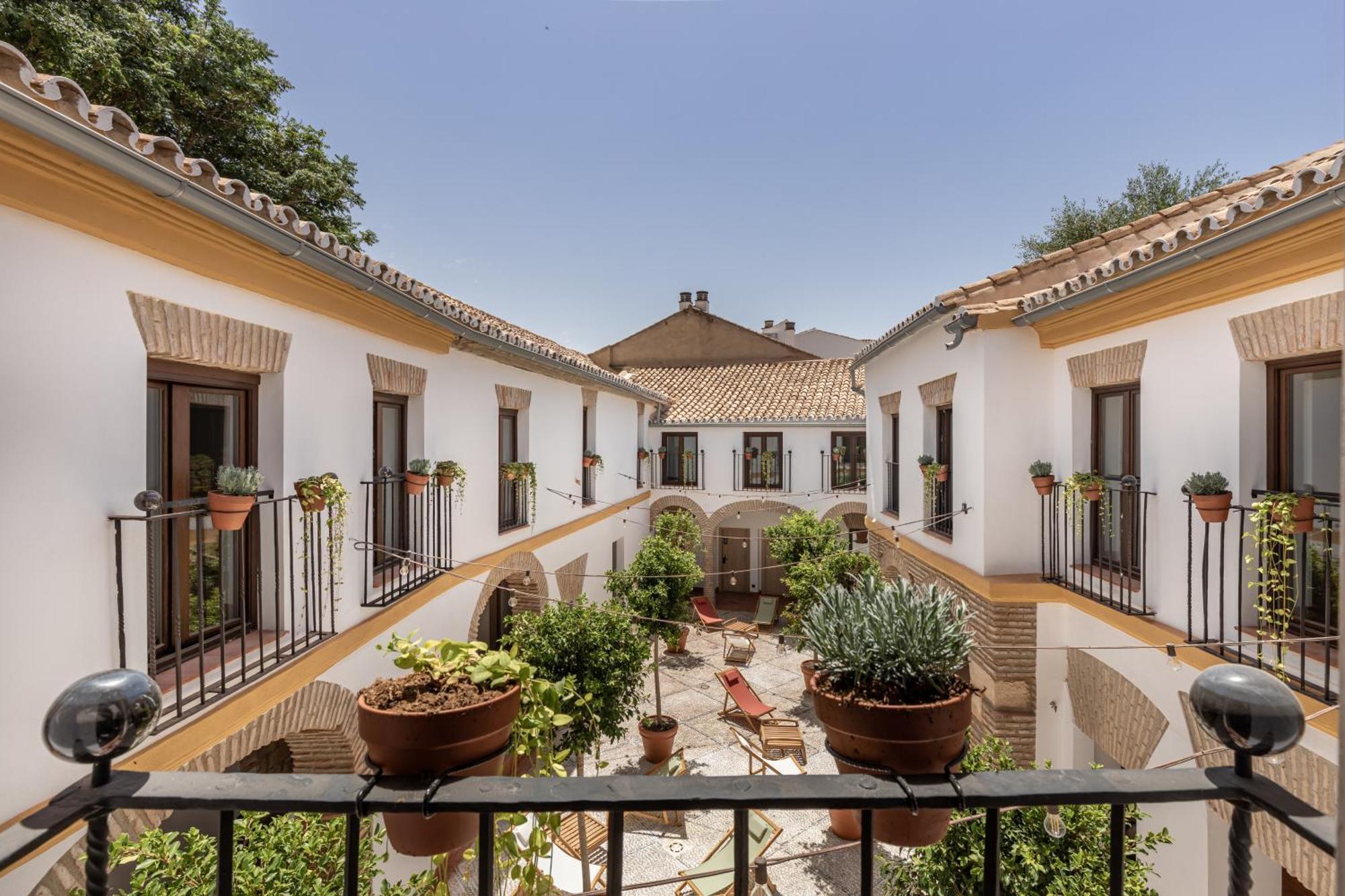 Libere Cordoba Patio Santa Marta Hostel Exterior photo